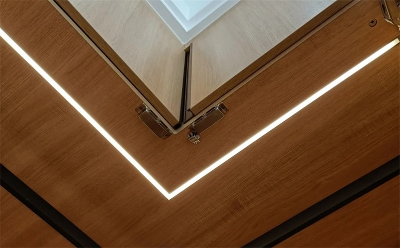 轉角衣柜柜燈燈光